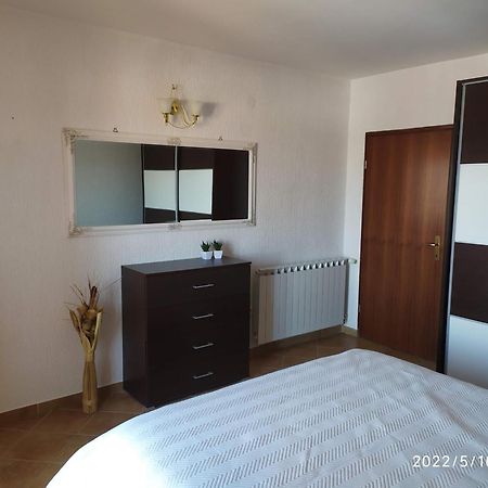 Apartments And Room Suza Senj  Esterno foto