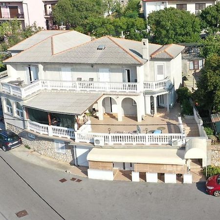 Apartments And Room Suza Senj  Esterno foto