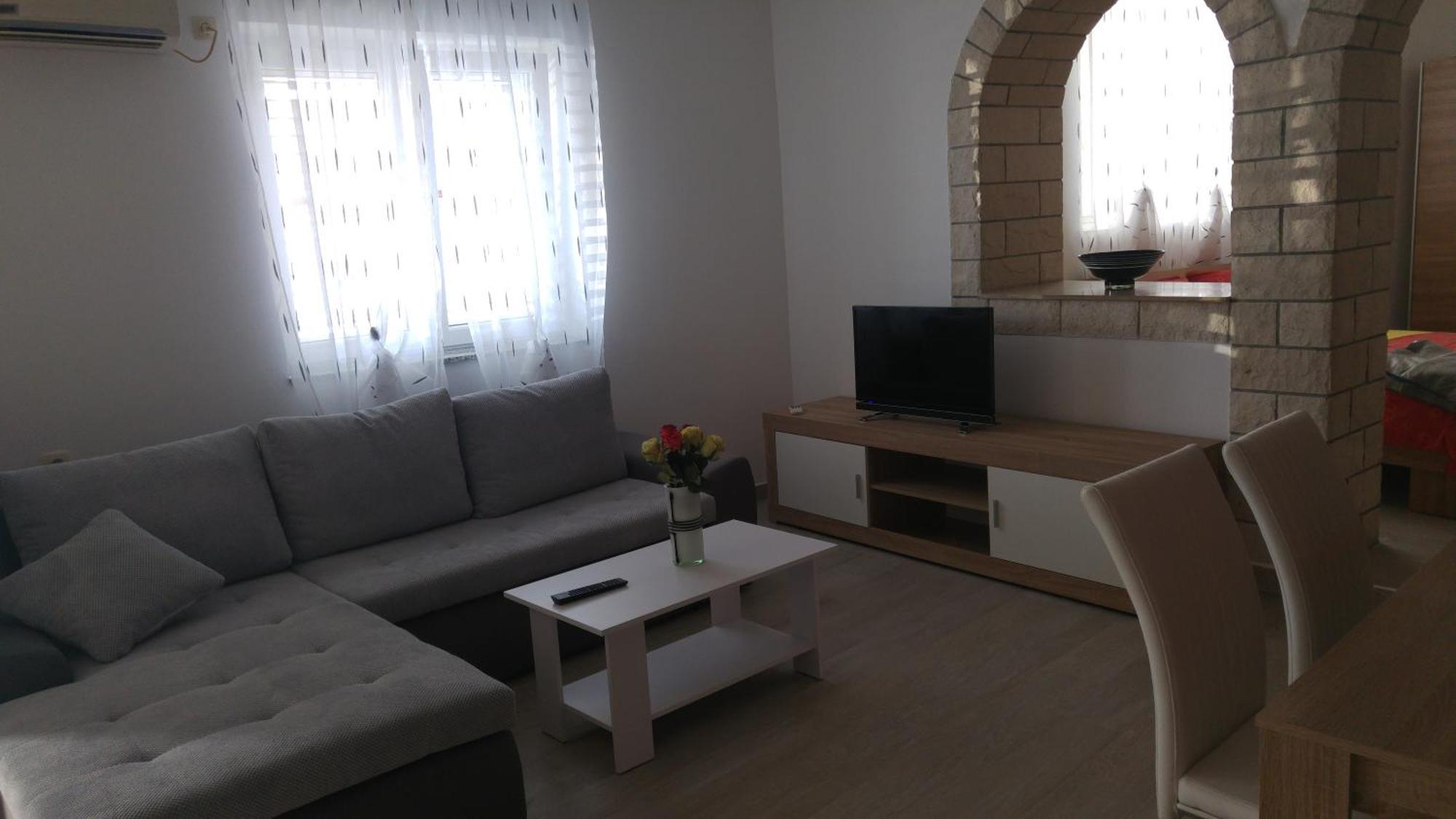 Apartments And Room Suza Senj  Esterno foto
