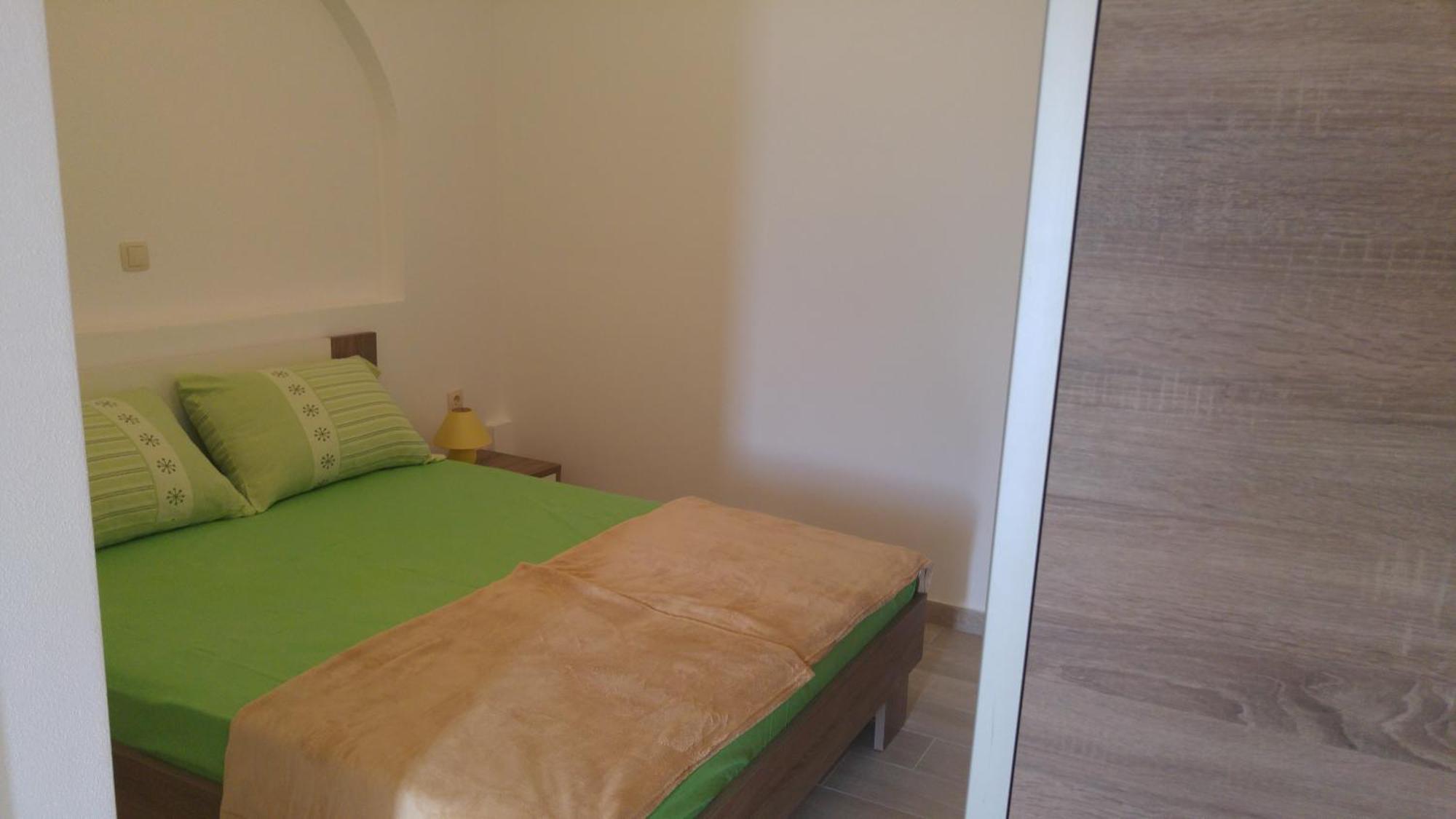 Apartments And Room Suza Senj  Esterno foto