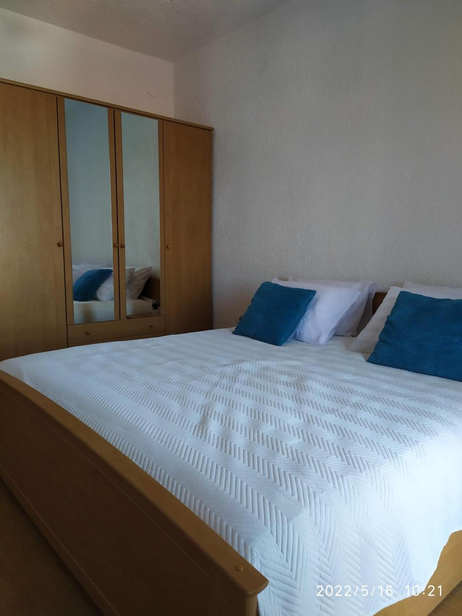 Apartments And Room Suza Senj  Esterno foto