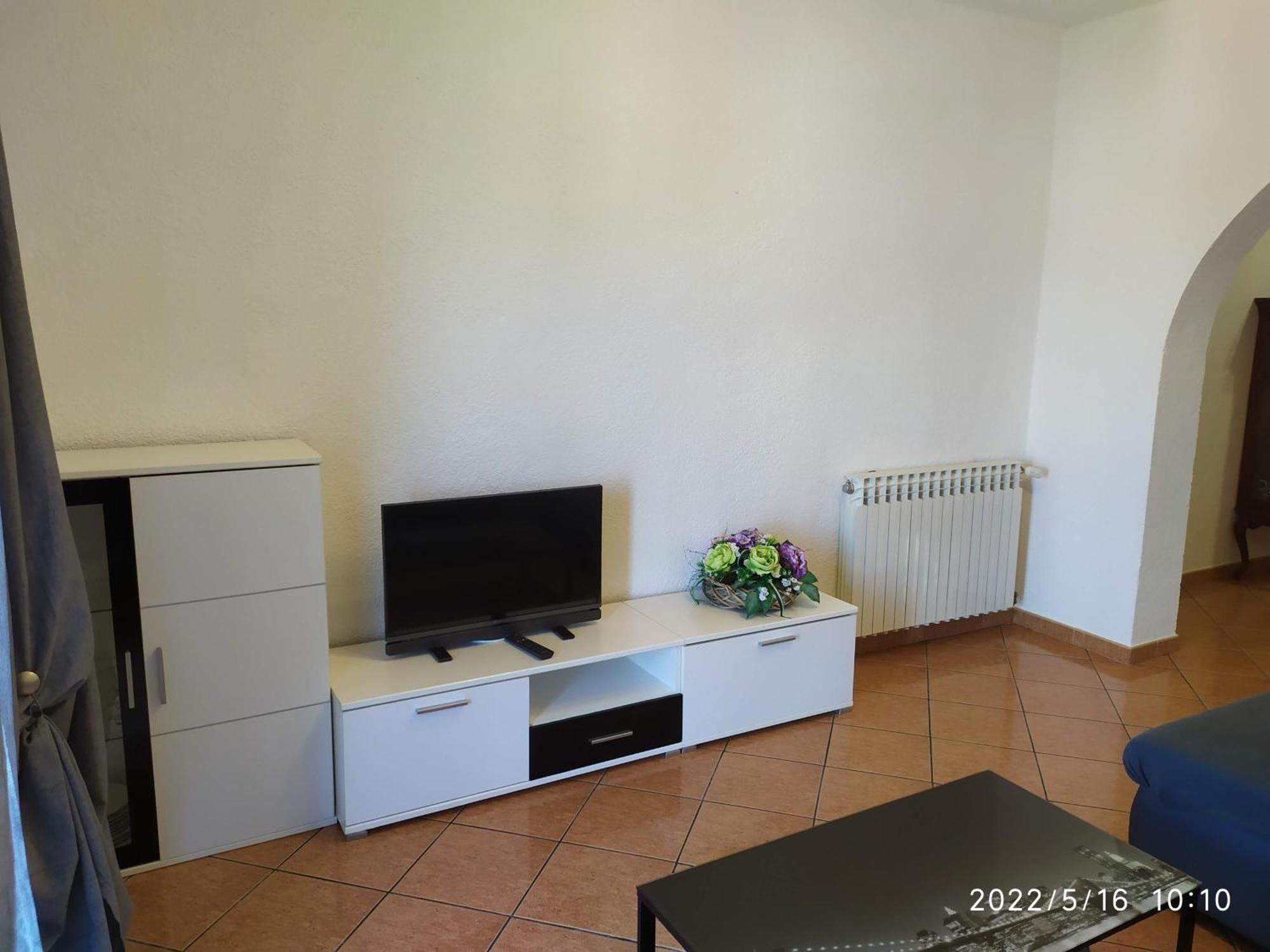 Apartments And Room Suza Senj  Esterno foto